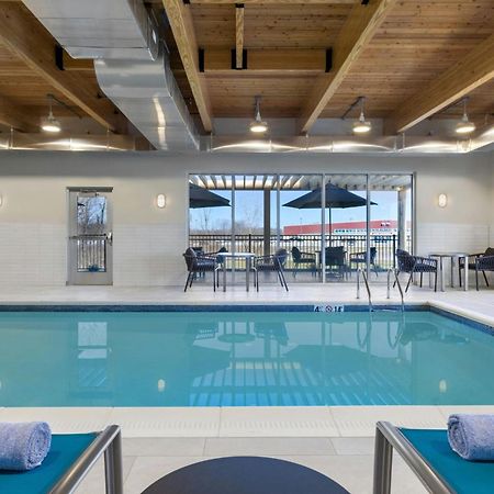 Towneplace Suites By Marriott Geneva At Spire Academy Esterno foto