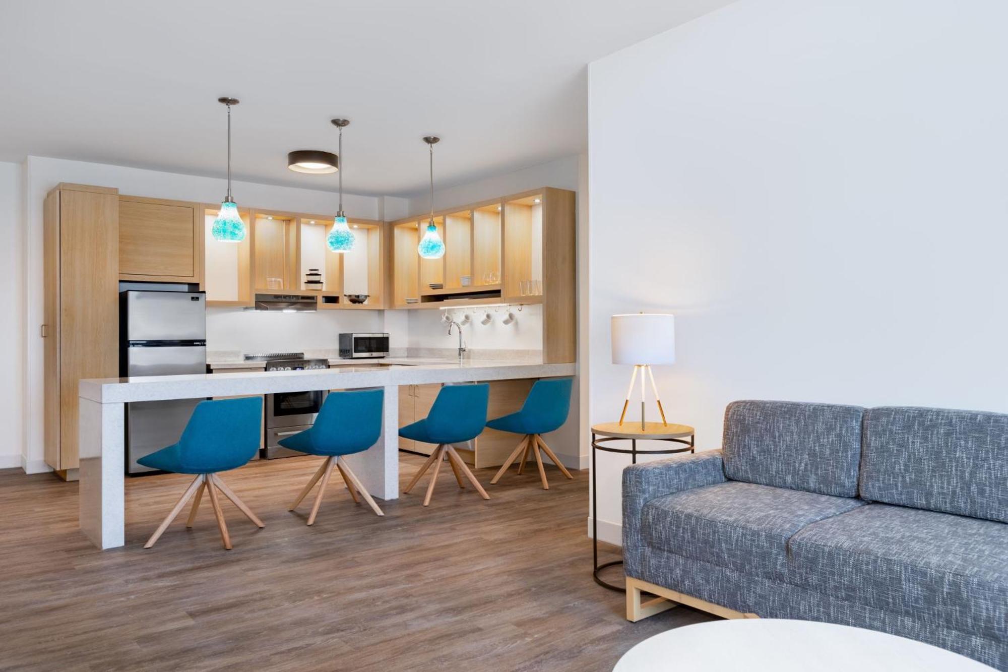 Towneplace Suites By Marriott Geneva At Spire Academy Esterno foto
