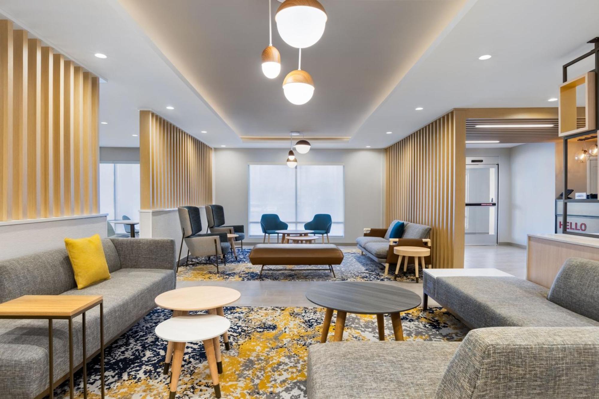 Towneplace Suites By Marriott Geneva At Spire Academy Esterno foto