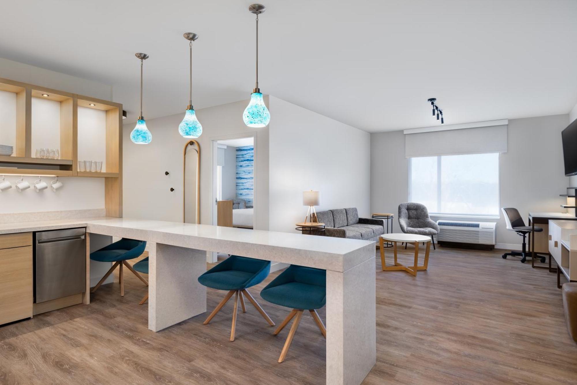 Towneplace Suites By Marriott Geneva At Spire Academy Esterno foto